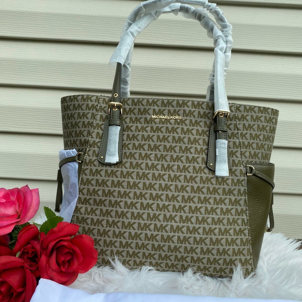 Michael kors Voyager EW tote